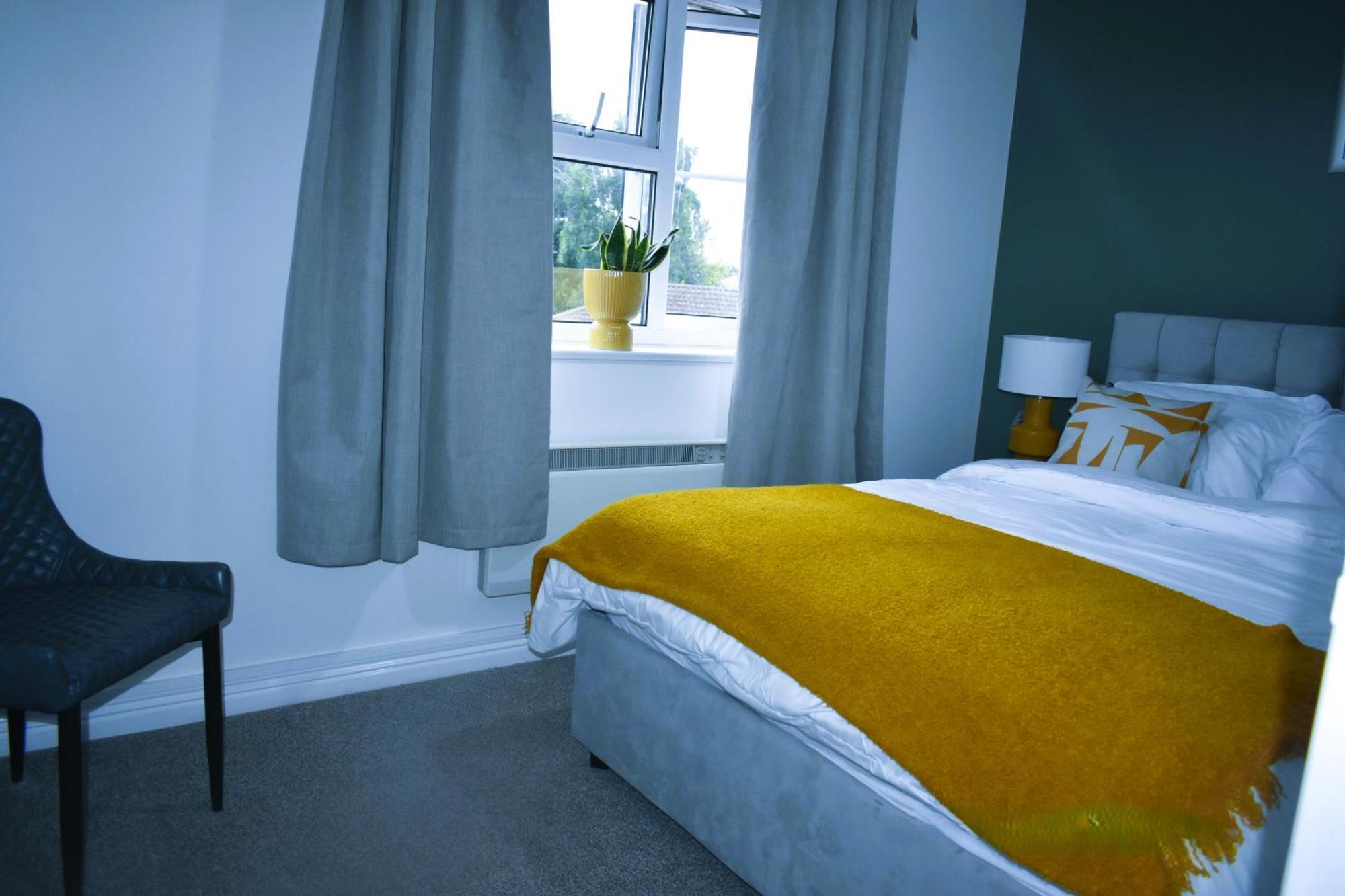 Luxury 2 Bed House With 3 Beds,3 Free Parking Lot In Dartford Near Town Centre, Adjacent Bus Stop, Train Station, Bluewater Mall, 25Mins To London City Airport,20 Miles From Central London 외부 사진
